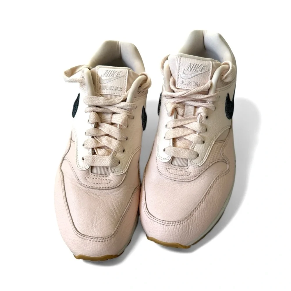 Nike light pink